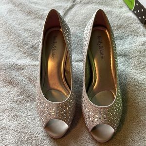 Dress peel toe heels